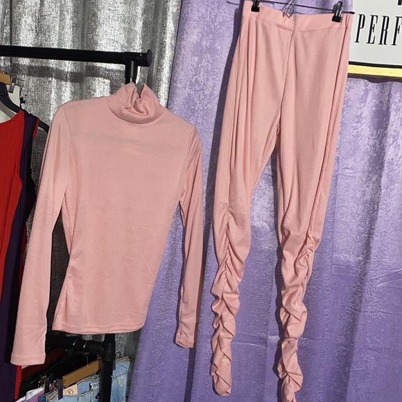 Stylish 2pc Pink Set - Picture 4 of 5